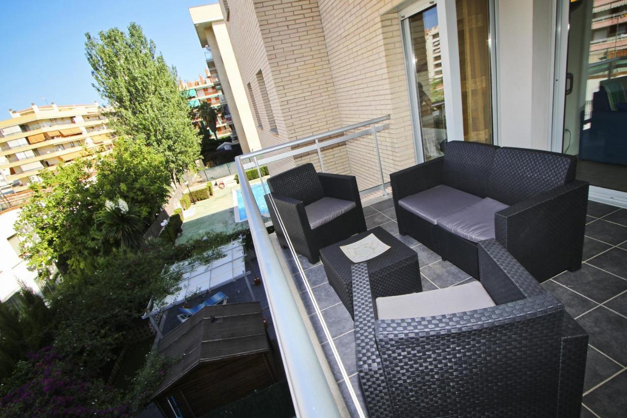 Roura 2 Planet Costa Dorada Apartment La Pineda Bagian luar foto