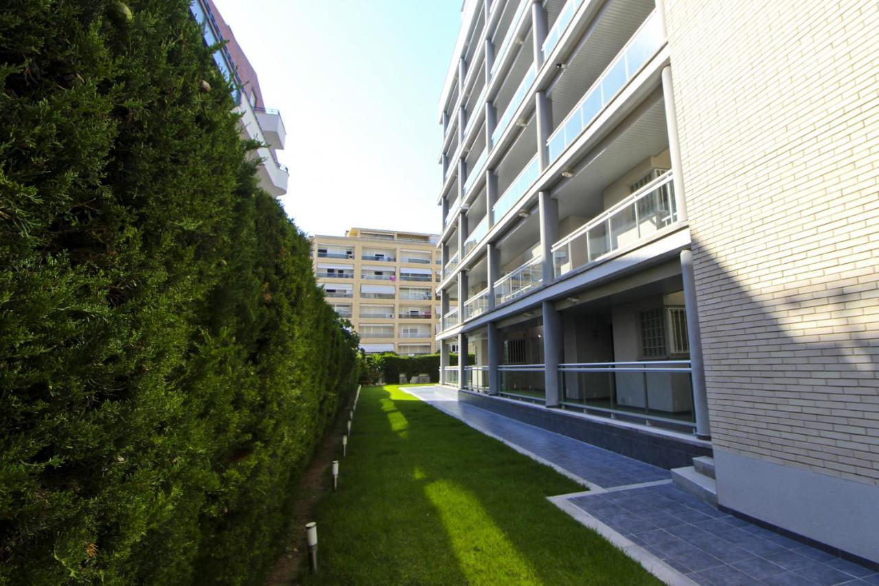 Roura 2 Planet Costa Dorada Apartment La Pineda Bagian luar foto